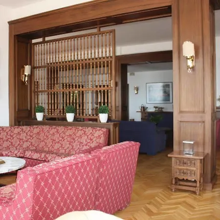 Rosa Dels Vents 3*